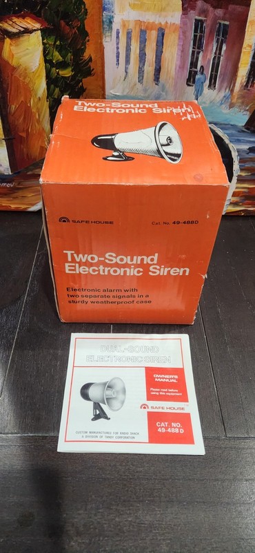 Safe House Two Sound Weatherproof Electronic Siren Vintage Radio Shack Alarm NOS