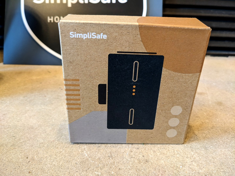 Complete SimpliSafe Security System Ready to Use Out of the Box! gallery