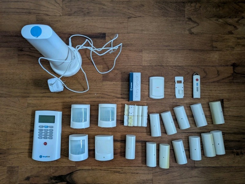 SimpliSafe 1st Generation Original Security System Mixed Lot