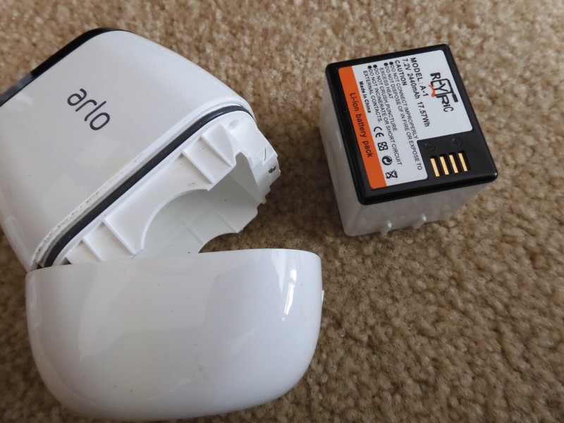 ARLO PRO VMC4000 SECURITY SYSTEM WITH CAMERA & ACCESSORIES gallery