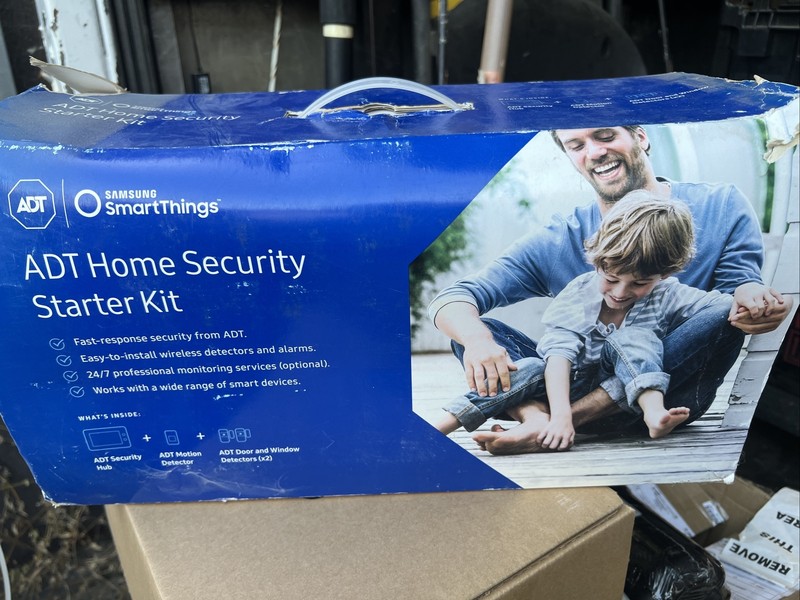 Samsung F-ADT-STR-KT-1 SmartThings ADT Home Security Starter Kit – White