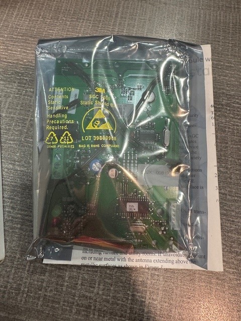 Interlogix 600-1046-95 OEM Transceiver w/Crystal Transmitter 319.5MHz ~ NEW ~ gallery