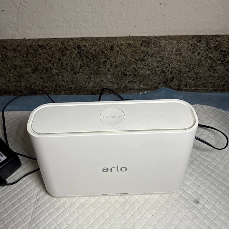 Netgear Arlo Base Station VMB4000 W/ Power - Tested Working gallery