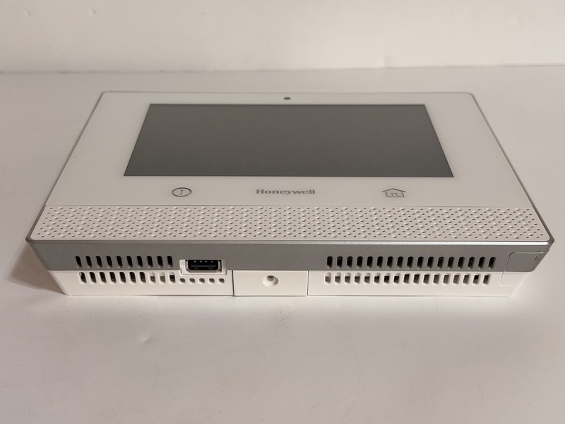 Honeywell Lyric LCP500-L Wireless Touchscreen Controller Alarm Panel gallery