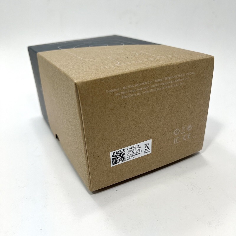 SimpliSafe SimpliCam Indoor Security Camera SSCM1 New In Box gallery