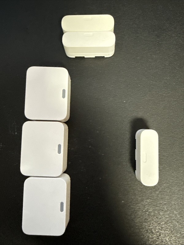 SimpliSafe Entry Sensor Lot – 3 with Mounting Plates + 2 Extra (Missing Mounts)