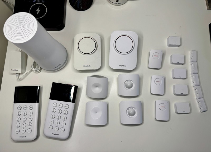 Simply Safe alarm system with many accessories