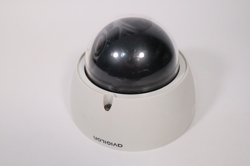 Avigilon 1.0-H3-D1 1MP H.264 IP Indoor Varifocal Dome Camera 1280 x 720 IPv4 (2) gallery