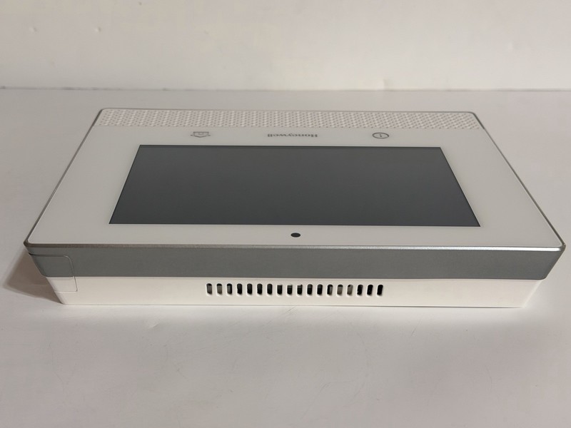 Honeywell Lyric LCP500-L Wireless Touchscreen Controller Alarm Panel gallery
