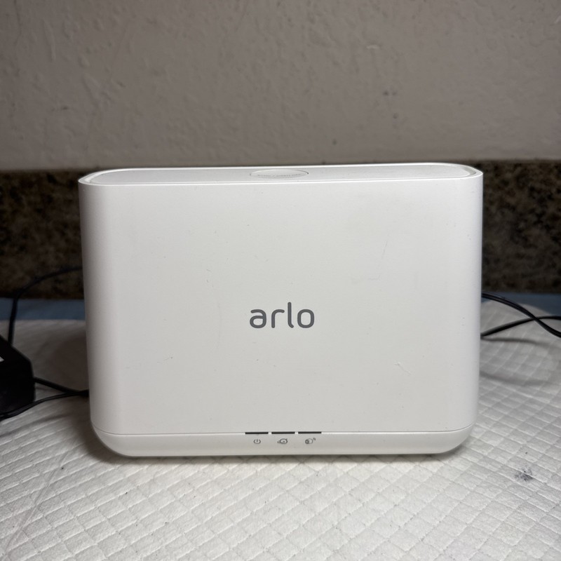 Netgear Arlo Base Station VMB4000 W/ Power - Tested Working gallery