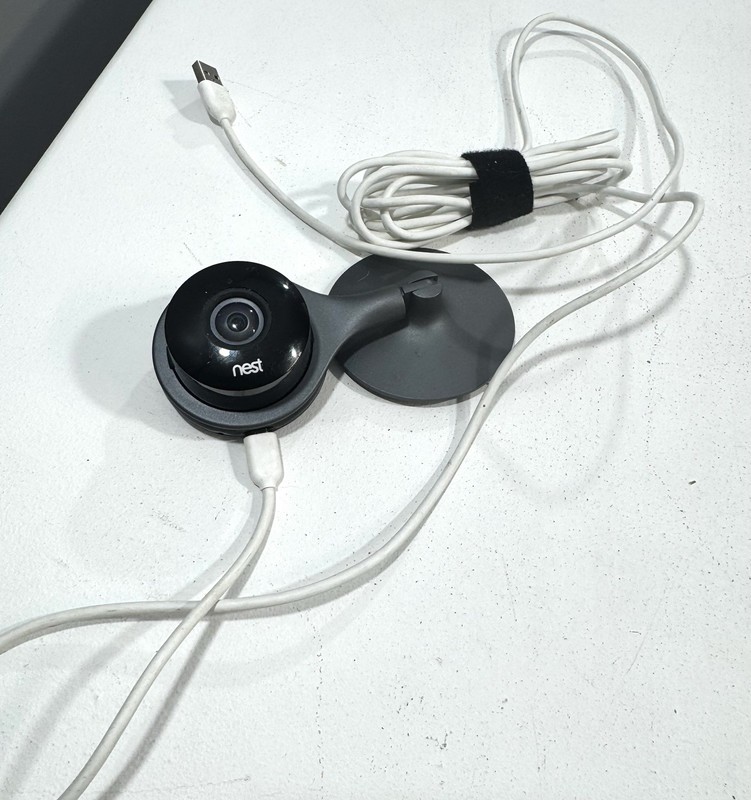 Google Nest Cam Indoor 1st Gen Security Camera A00005