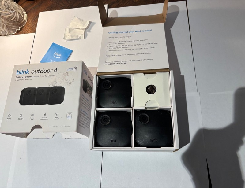 Blink Outdoor 4th Gen Battery-Powered Smart Security Camera System 3-Pack NEW gallery