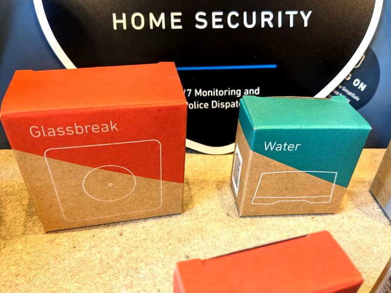 Complete SimpliSafe Security System Ready to Use Out of the Box! gallery