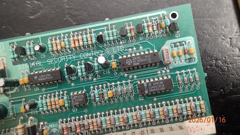 DSC PC4108 Expansion Module Board Pre Owned but working gallery