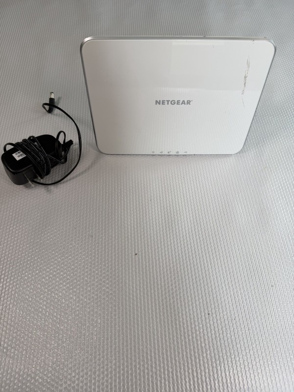 Netgear Security Base Station Wireless WiFi Router VMB3000 Power Adapter and LAN