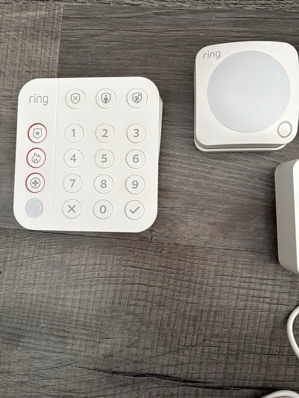 Ring Alarm 4HB1U9-0EN0 8-Piece Home Security Kit Only Doorbell #MB1262 gallery