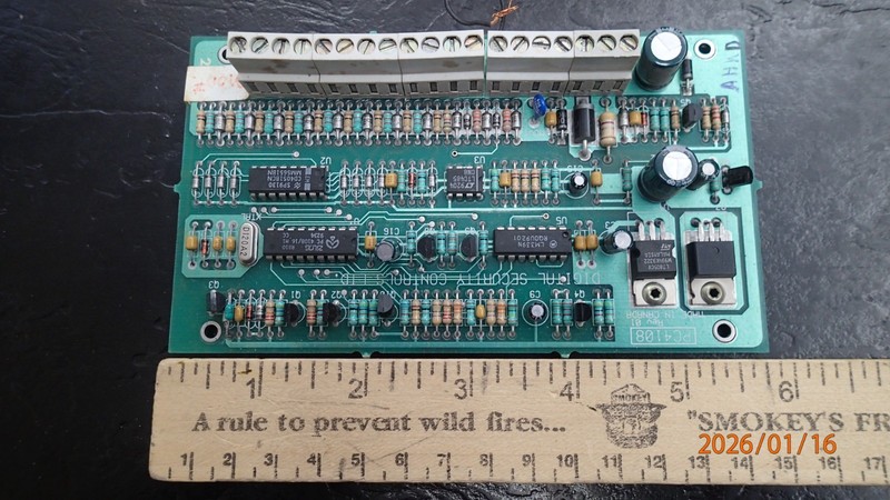 DSC PC4108 Expansion Module Board Pre Owned but working