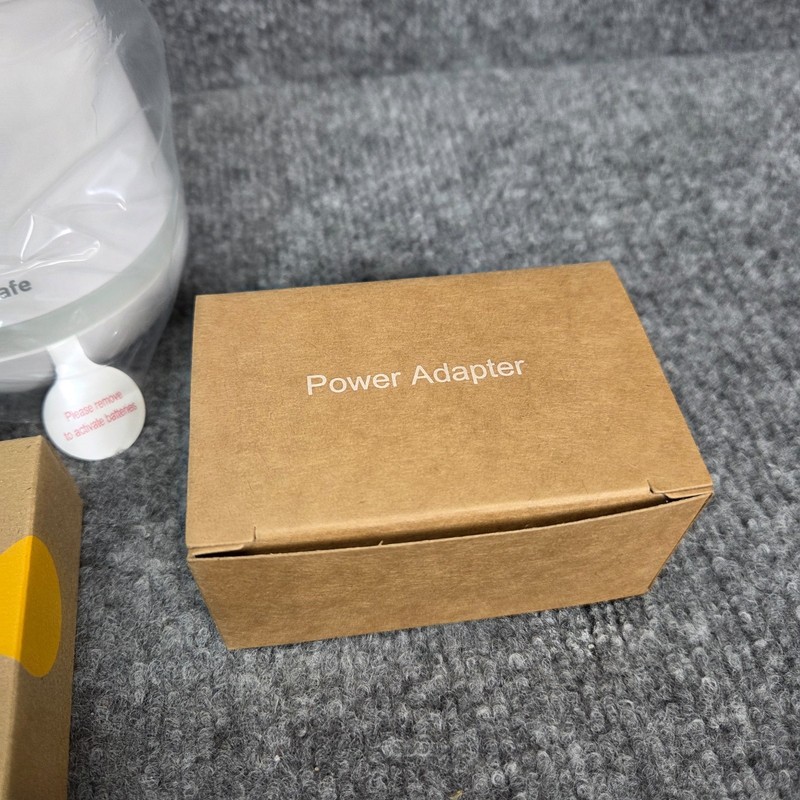 SimpliSafe Wireless Base Station (SSBS3) and Security Keypad (KP3W) New In Box gallery