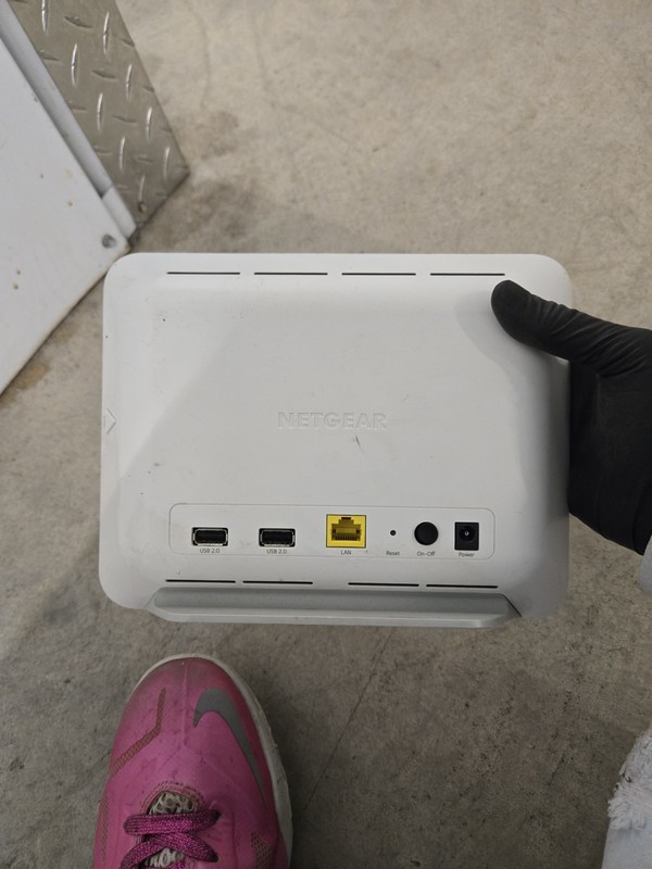 Netgear Arlo Base Station VMB3000 Wireless Router -No Power cord gallery