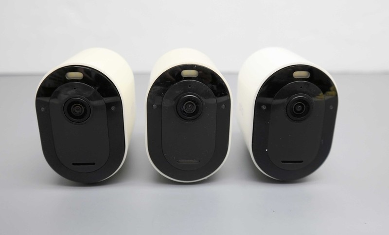 Arlo Pro 4 VMC4350P Spotlight Camera 3-Pack - White gallery