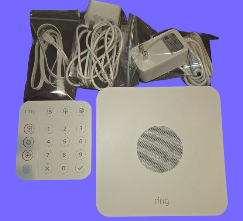 Ring 2nd Gen Hub 4HB1U9-0EN0 with Passcode Key Pad and Power Adapters