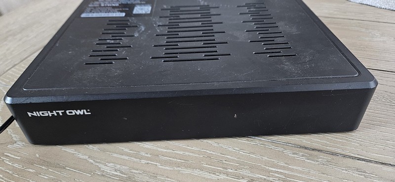 Night Owl WNVR-BTWN8-1-V2-CN4 10 Channel 4K READ DESCRIPTION.