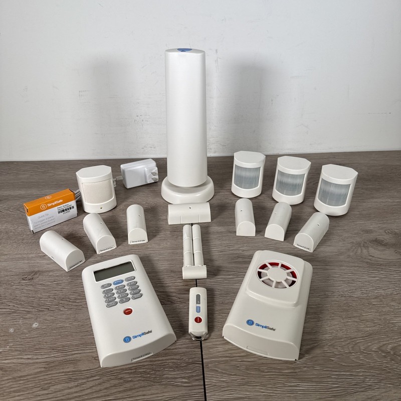 SimpliSafe – 1st Generation Security Alarm System Complete 16 pieces