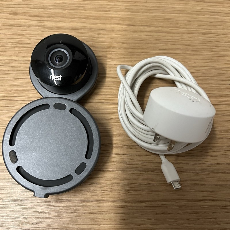 Google Nest Cam A0005 Indoor Security Camera Black Stand