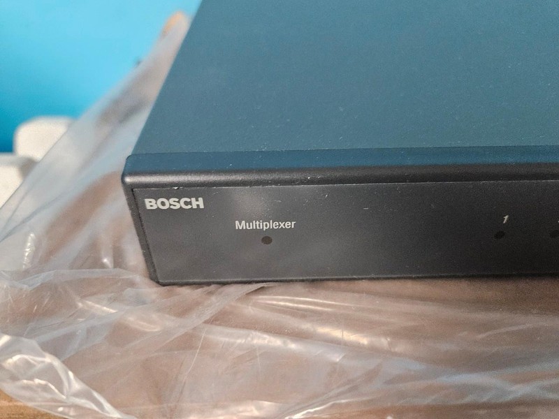 NEW BOSCH LTC 2604/60 MULTIPLEXER KEYBOARD PORT EXPANDER 4-PORT SYSTEM gallery