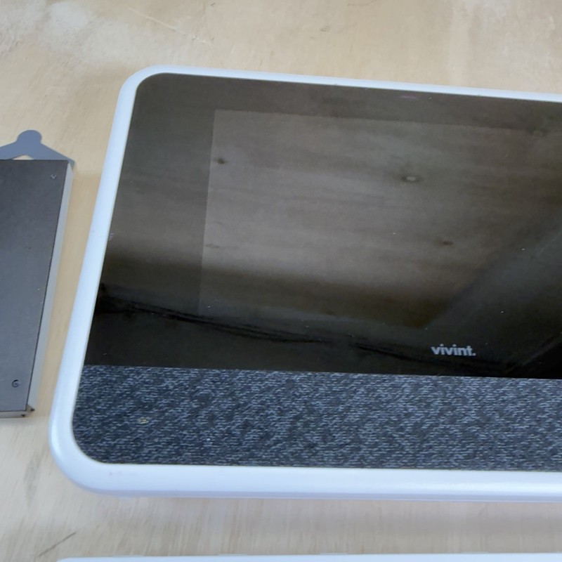 Vivint Smart Home Touchscreen Control Panel VS-SH2000-C00 gallery