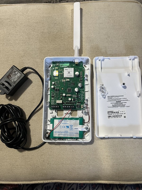 LE4000RF V5.0 ADT Cellular Alarm Communicator UA724 REV01 gallery