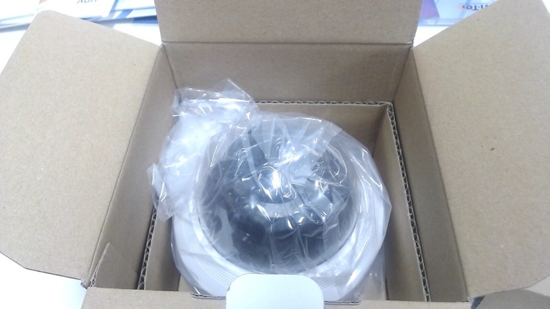 Wisenet Hanwha Techwin ANV-L7082R 4MP 3.3~10.3mm Lens Network Security Camera gallery