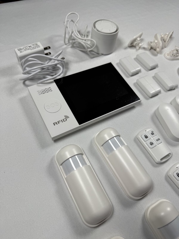 Tuya Complete Alarm System RFID APP Remote Control High Decibel White