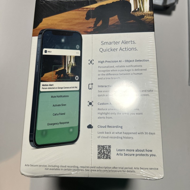 Arlo Pro 3 Floodlight Indoor/Outdoor Security Camera gallery