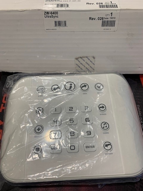 ULTRASYNC INTERLOGIX Self-Contained wireless security Hub ZW-6400(Only keypad)