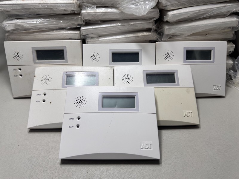 Lot of 6 used ADT Safewatch Pro 3000 Home Alarm Keypads 6150ADT 1