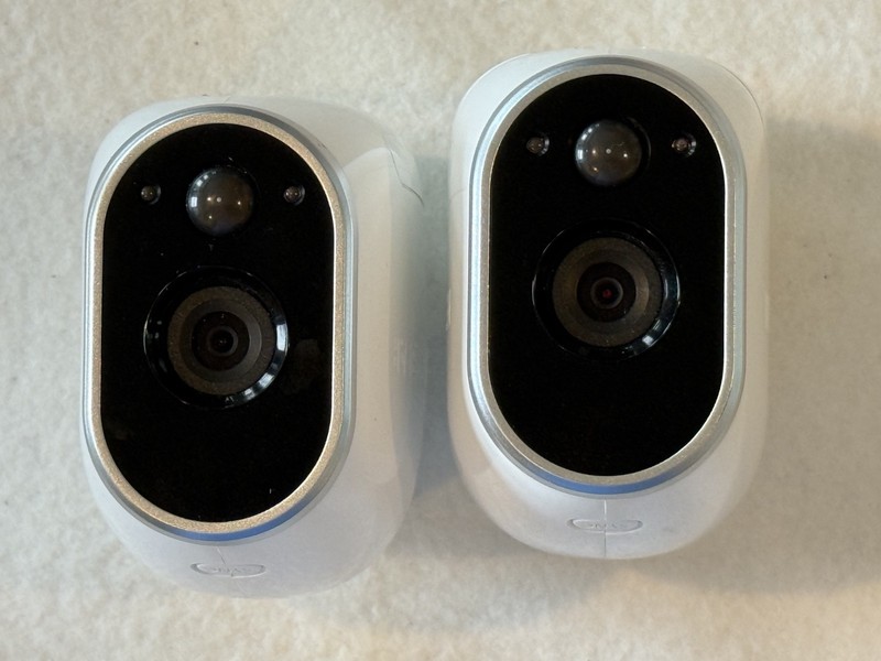 NETGEAR ARLO Base Station Wireless Wi-Fi VMB3000 Hub w/ 2 Cameras gallery