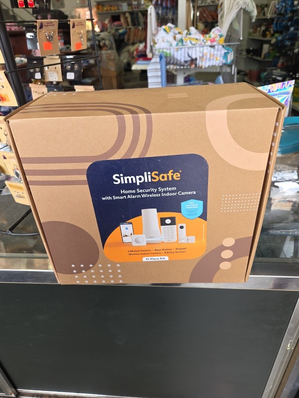 New Sealed SimpliSafe 11 Piece Wireless Home Security System