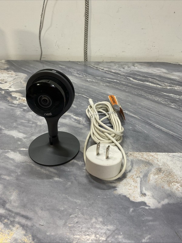 Google Nest Cam Indoor Security Camera A0005 (1st Gen) & Cord