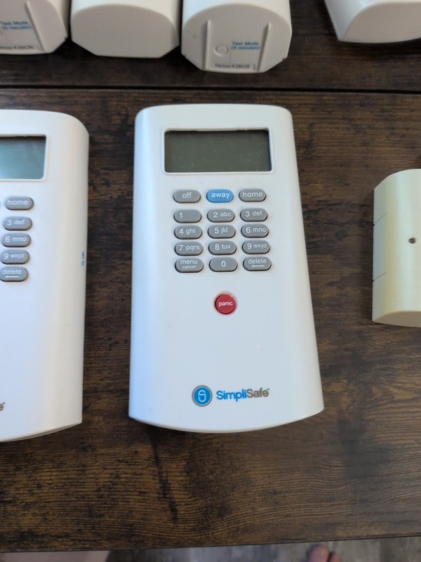 SimpliSafe Security System - HUGE Set w/ Extras, Original. gallery