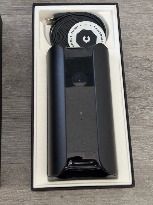 Canary CAN100USBK Black Wireless Indoor All-in-One Smart Security Camera gallery