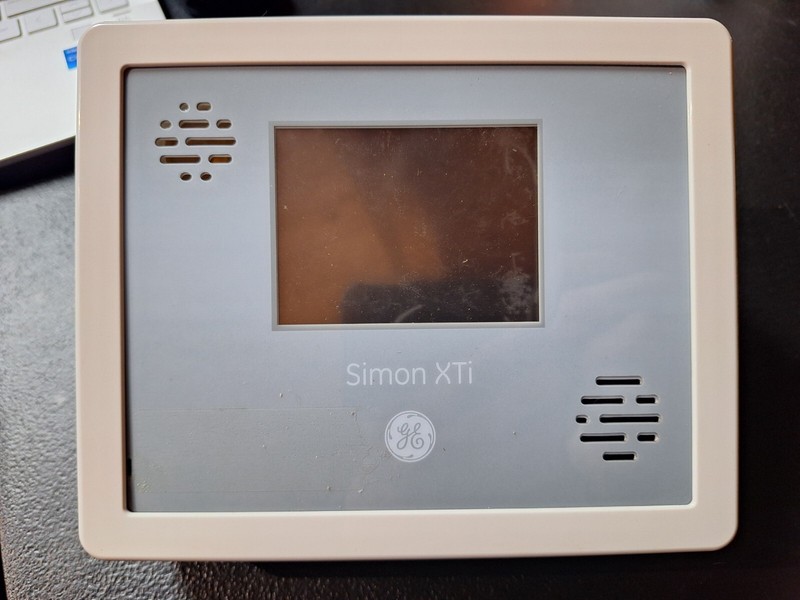 Interlogix 80-632-3N-XT5 Rev A Simon XTi Starter PKG A1 gallery