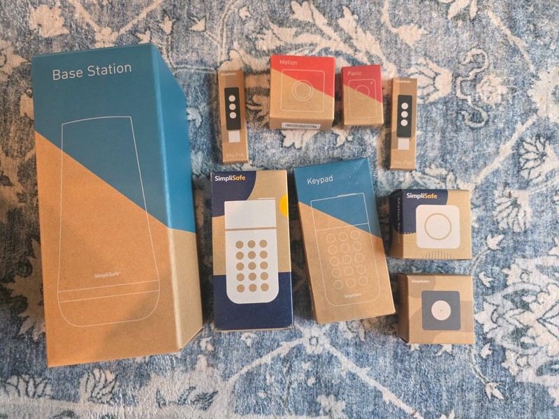 SimpliSafe Home Security System – Base Station Keypad Motion Sensor Glass Break