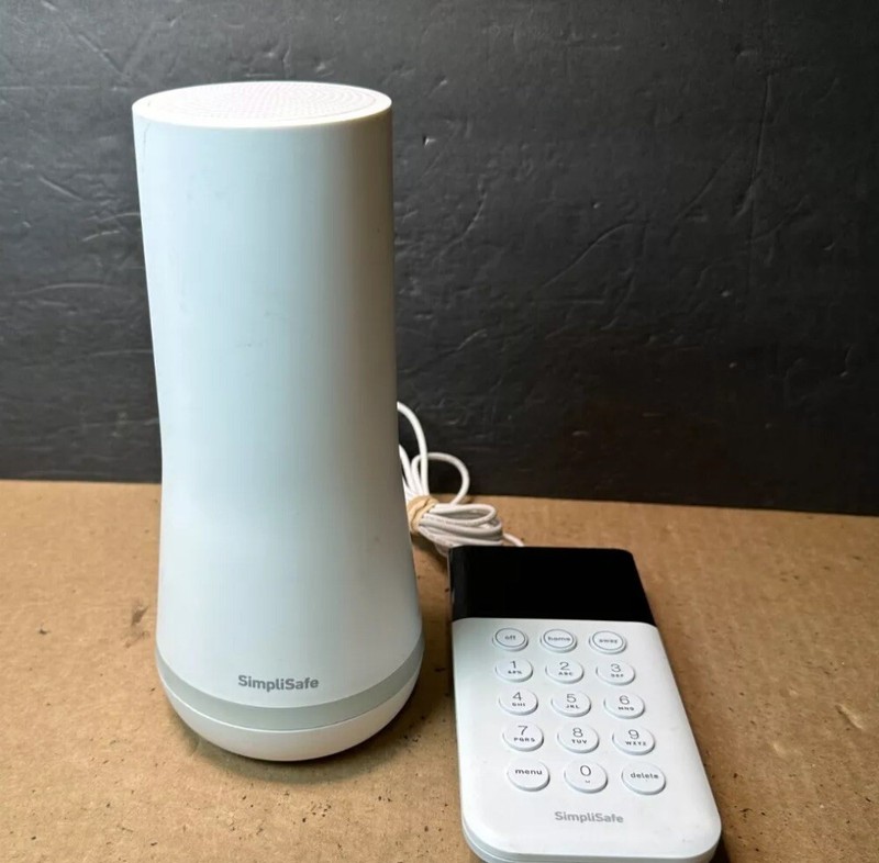 SimpliSafe SSBS3 Home Security System Base Station, Keypad SSKP3 NO POWER SUPPLY