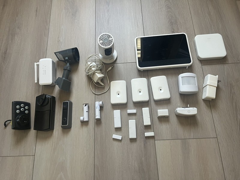 Vivint Home Security – Complete System – Cameras, Doorbell, Control Panel