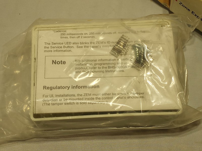 S&K S3201 Wired Zone Expansion Module gallery