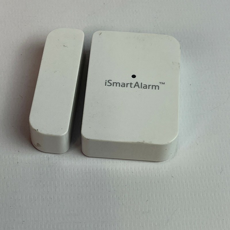 iSmartAlarm ISAISA1 Wireless Wi-Fi Home Security System for Apartment – White