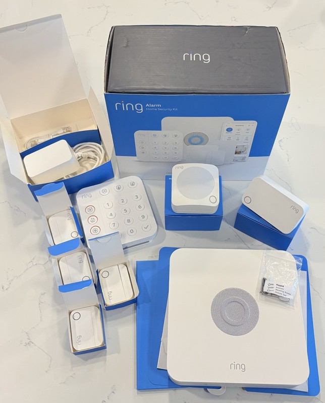 Ring – Alarm Pro Home Security Kit 8 Pieces – White