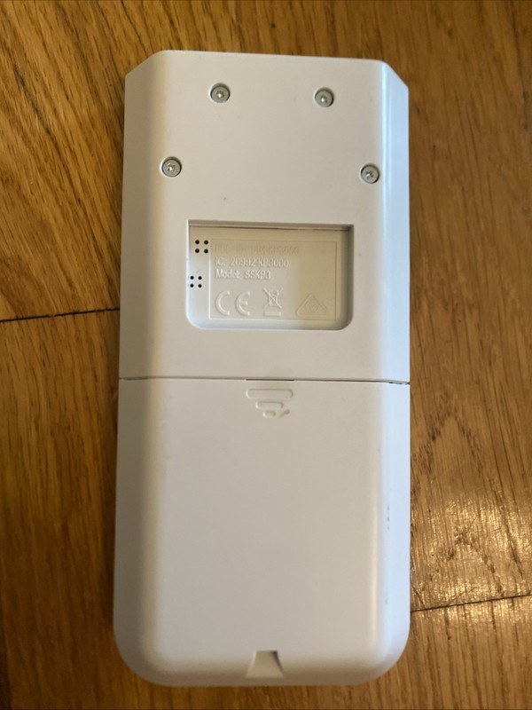 SimpliSafe SSKP3 Keypad White Wireless Touch-to-Wake Home Security GEN 3 - Used gallery