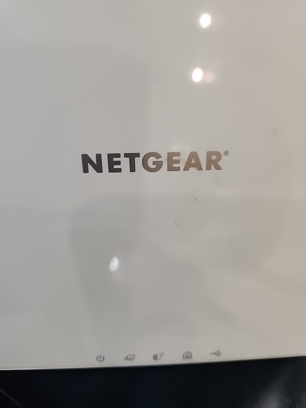 NETGEAR VMB3000 Arlo Base Station with Power Adapter gallery